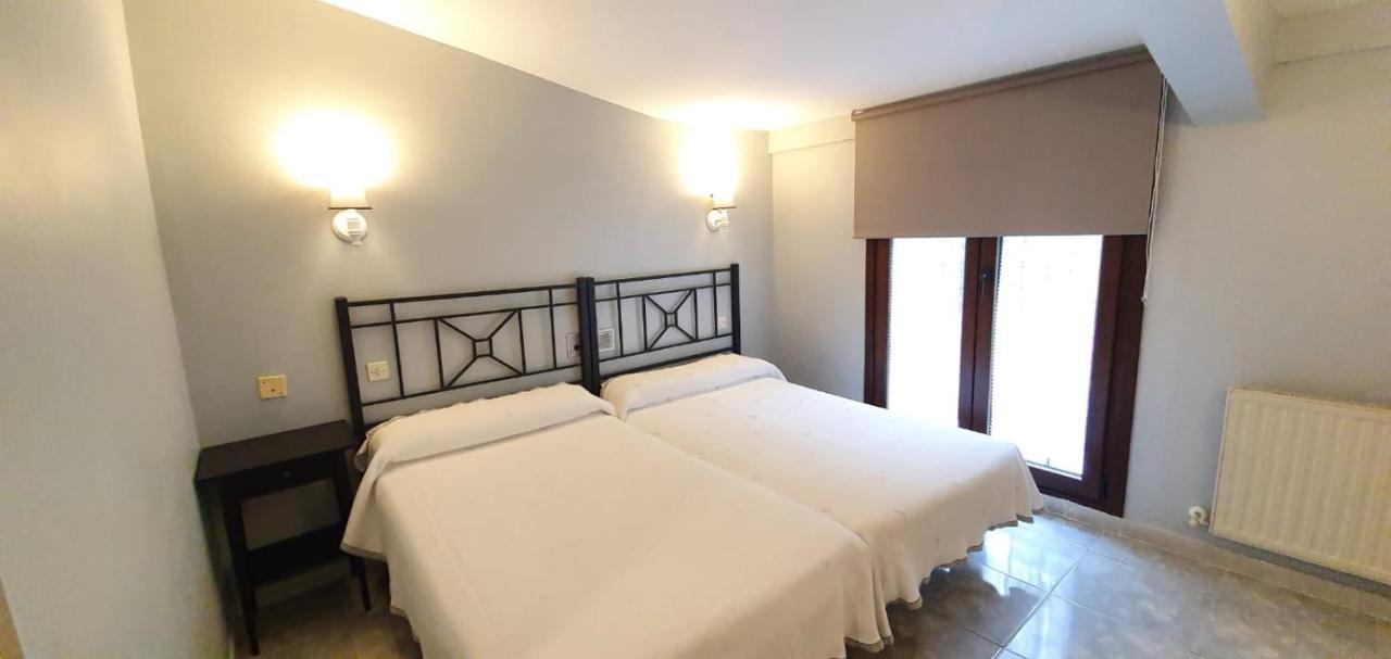 Hotel La Quinta كيو المظهر الخارجي الصورة